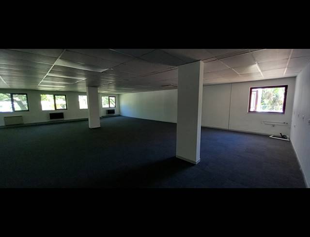 587M² OFFICE TO LET IN EDENBURG